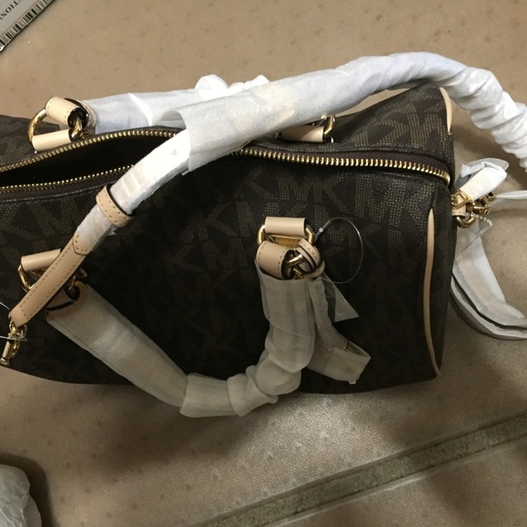 Michael Kors Handbag - Picture 2 of 4